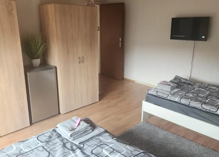 Monteurwohnung 7 In Direkter Naehe Zur Veltinsarena *